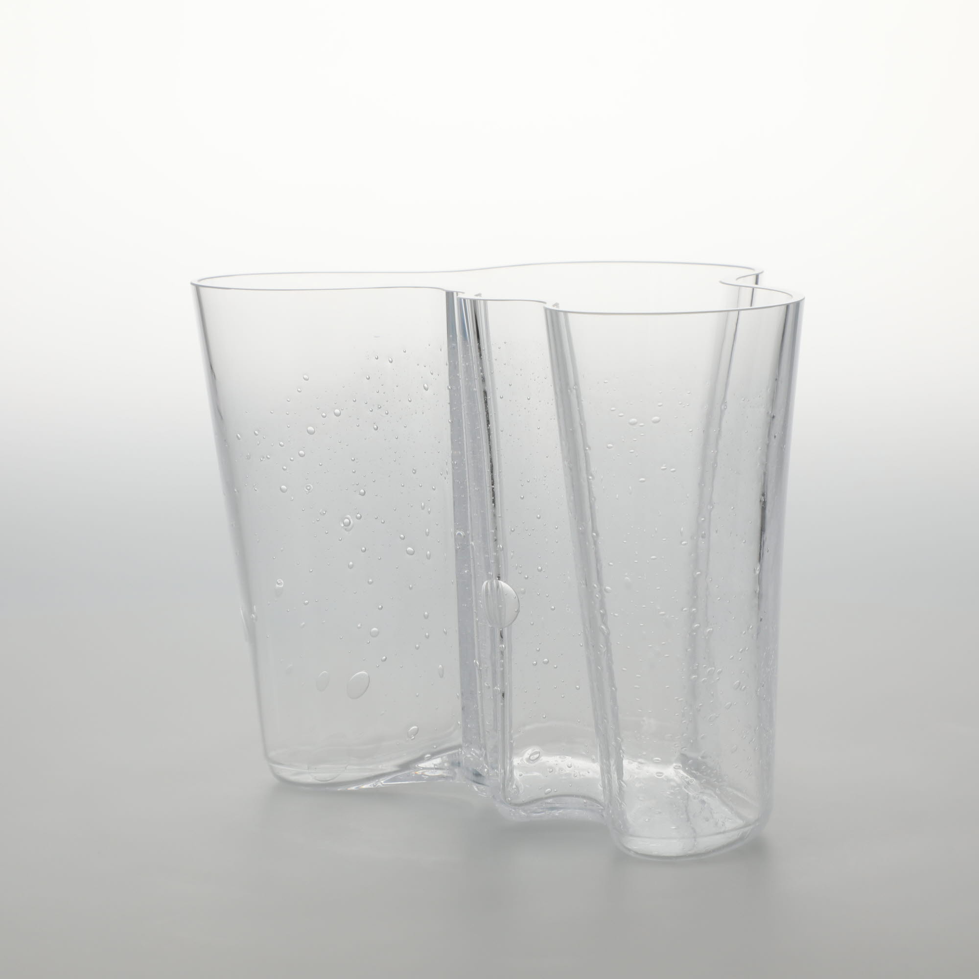 【0121】イッタラ / アアルト ベース 160mm バブル クリア [iittala / Alvar Aalto Vase]