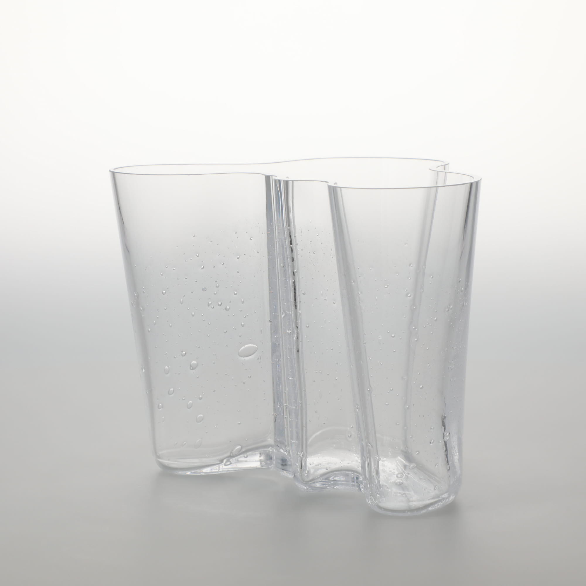【0134】イッタラ アアルト ベース 160mm バブル クリア [iittala / Alvar Aalto Vase]｜scope version.R 30,030円