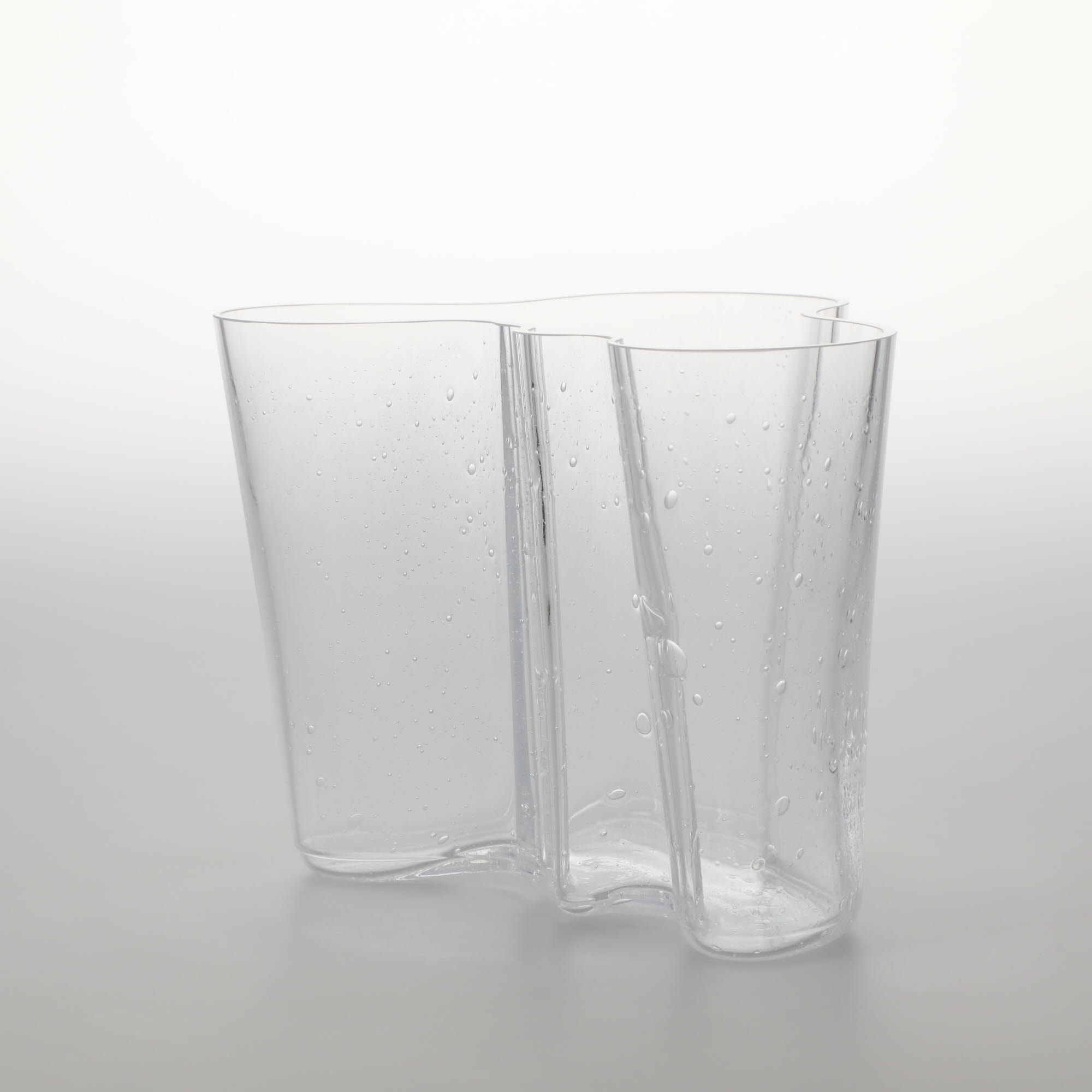 【0150】イッタラ / アアルト ベース 160mm バブル クリア [iittala / Alvar Aalto Vase]