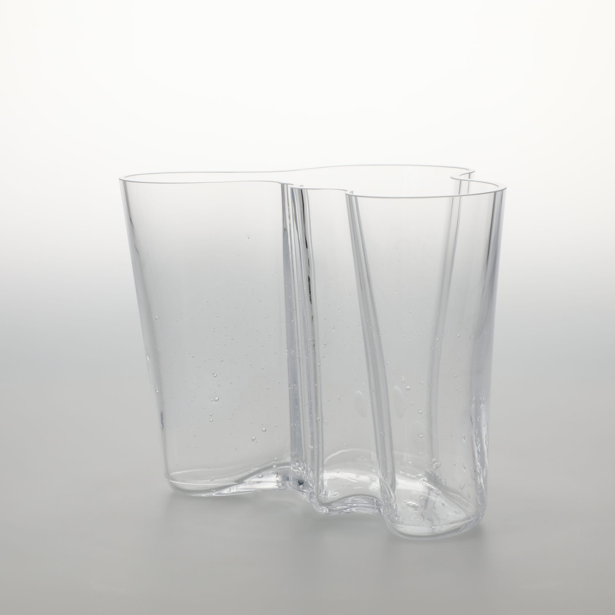 【0194】イッタラ / アアルト ベース 160mm バブル クリア [iittala / Alvar Aalto Vase]