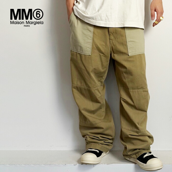 【新作 2026春夏】エムエム6 メゾンマルジェラ トラウザーズパンツ MM6 Maison Margiela ワイドレッグ コットン ポケット チノパン メンズ カーキ【マルタンマルジェラジャパン正規取扱店】