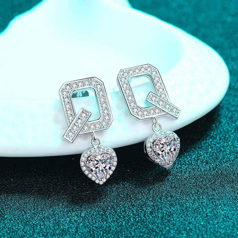 ピアス モアサナイト 1ct シルバー925 シルバー 人工ダイヤモンド モアッサナイト ギフト 普段使い 耳飾り レディース ジュエリー パーティー 入学式 卒業式 結婚式 プレゼント 人気 ジュエリ med123|Sea Heart