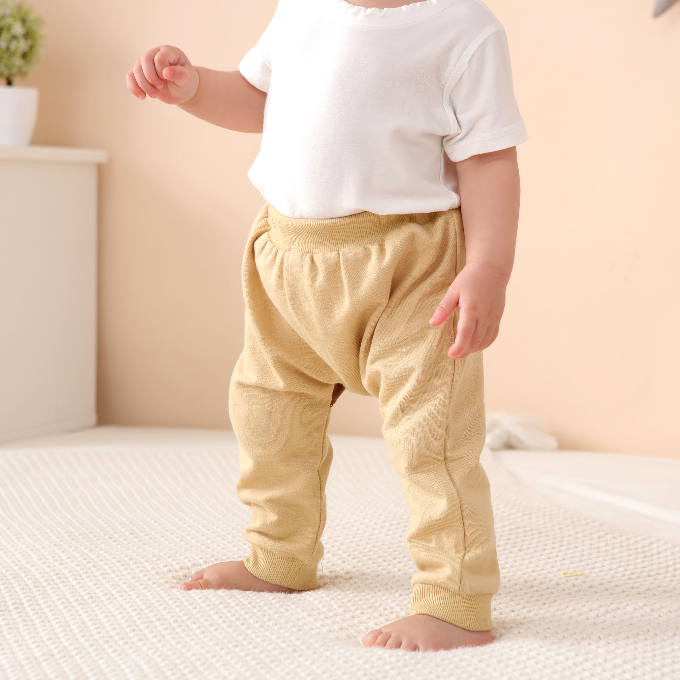 ベビー 赤ちゃん ベビーオムツパンツ ズボン 80cm ベージュ70cm ベビー