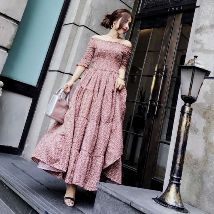 楽天市場 彩り豊かな花柄で可憐な着こなしに オフショルワンピース オフショルダーワンピース オフショルダー ワンピース ロング 花柄ワンピース ロングワンピース 5分袖 かわいい きれいめ 大人 花 柄 夏送料無料 Amoremio 楽天市場店