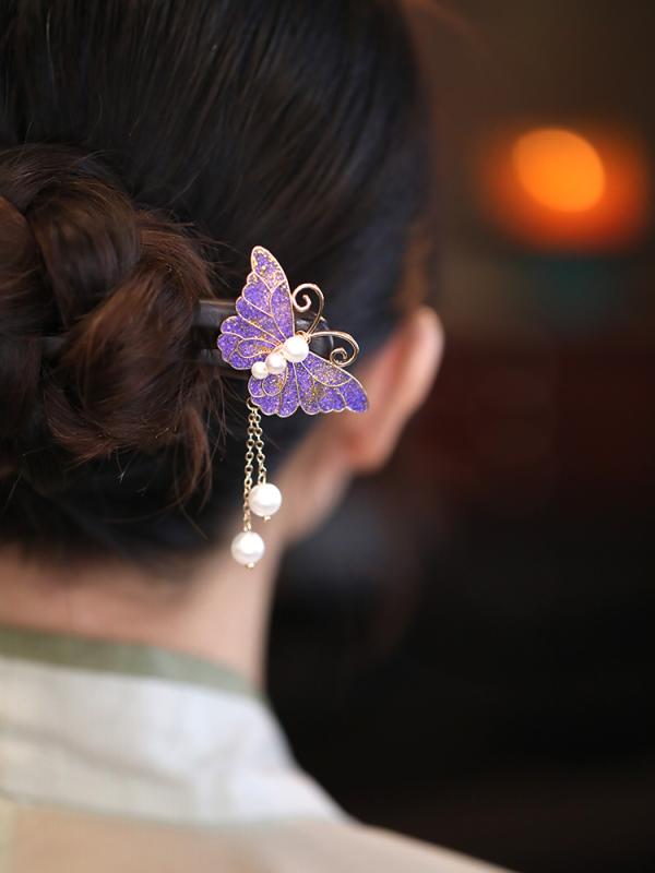 ヘアアクセサリー かんざし ヘアピン 木 頭 髪飾り 蝶々 ウッド 髪留め 大人式 母の日 ヘア レトロ おしゃれ モダン レトロ レディース シンプル ナチュラル 装飾品 撮影 小道具 レディース 7,729円