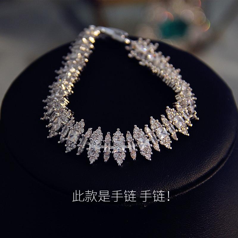 ブレスレット 腕輪 散りばめられた フル ウェディング パーティー ドレス ギフト アクセサリー ビジュー キラキラ ラウンド パーティー 華やか ゴージャス