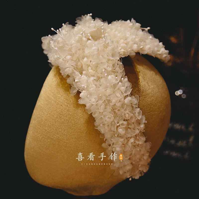 スズラン 花びら ヘッドバンド 花嫁 結婚式 レトロ ウェディング アクセサリー ティアラ ブライダル 髪飾り 韓国 カチューシャ