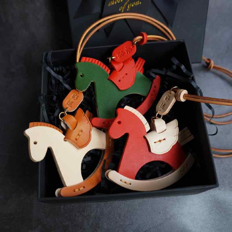 楽天市場】タツノオトシゴの シルバーバッグチャーム シーホース