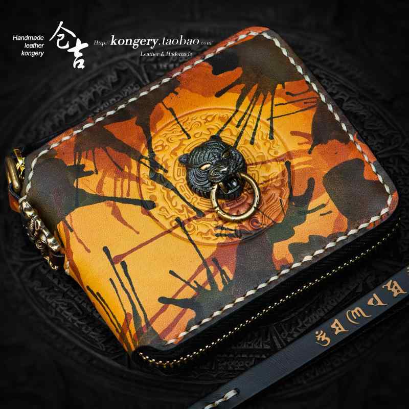 【未使用サンプル品】トラック野郎 「ロゴ」二つ折り本革財布 茶（ノルソルマニア） 未使用サンプル品】トラック野郎 「ロゴ」二つ折り本革財布 茶