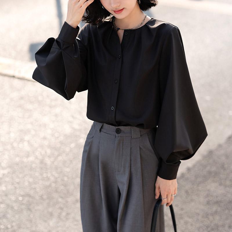 シャツ トップス シャツ ブラウス レディース きれいめ 大人 かわいい 爽やか プリーツ ラウンドネック 黒 シフォン 女性 春 シンプル ランタン スリーブ