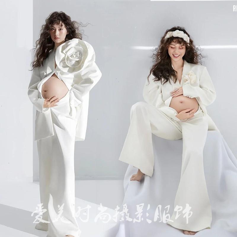 マタニティ おしゃれ 衣装 ホワイト セットアップ パンツ ビッグフラワー 写真 スタジオ アート 白 ワイド フォト 撮影 フリーサイズ