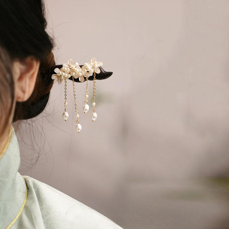 ヘアヘアアクセサリー かんざし ヘアピン 木 パール 伝統 花 頭 髪飾り 髪留め 大人式 母の日 ギフト レトロ おしゃれ モダン レトロ レディース シンプル ナチュラル 装飾品 撮影 小道具 レディース