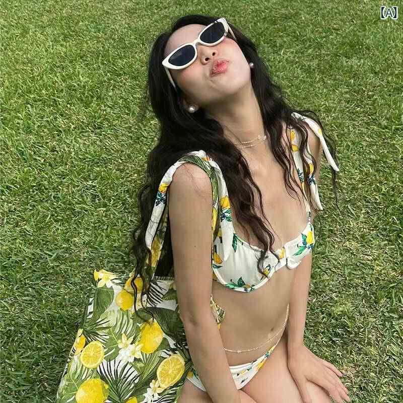 レディース ビキニ 水着 プール ビーチ 海水浴 フェミニン 白 小胸 寄せる スプリット スタイリッシュ ガール 三角 プリント 休暇 温泉