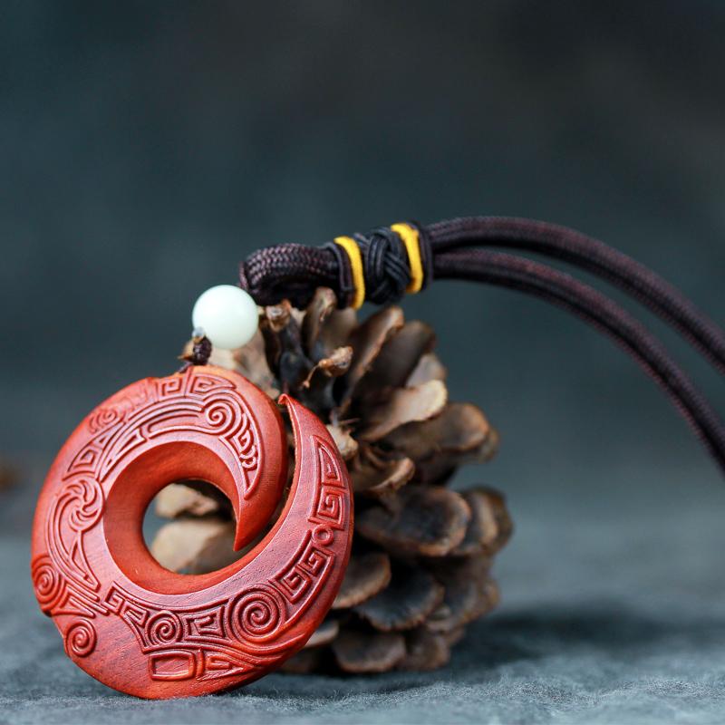 ペンダント 中国風 アクセサリー レトロ 小葉 紫檀 バックル 車 ログ クラフト 文具 ハンドピース ピーク ターン ギフト