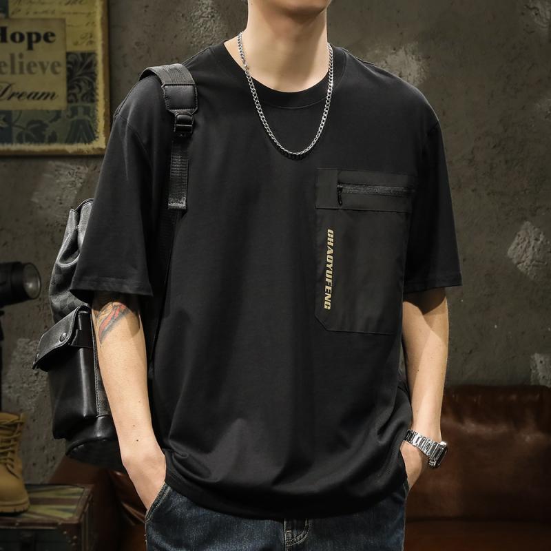 メンズ 半袖 Tシャツ 夏 トップス ラウンドネック フロント大きめポケット装飾 テキスト英文字バッジ装飾 薄手 通気性 綿 コットン100 カジュアル レジャー アーバン
