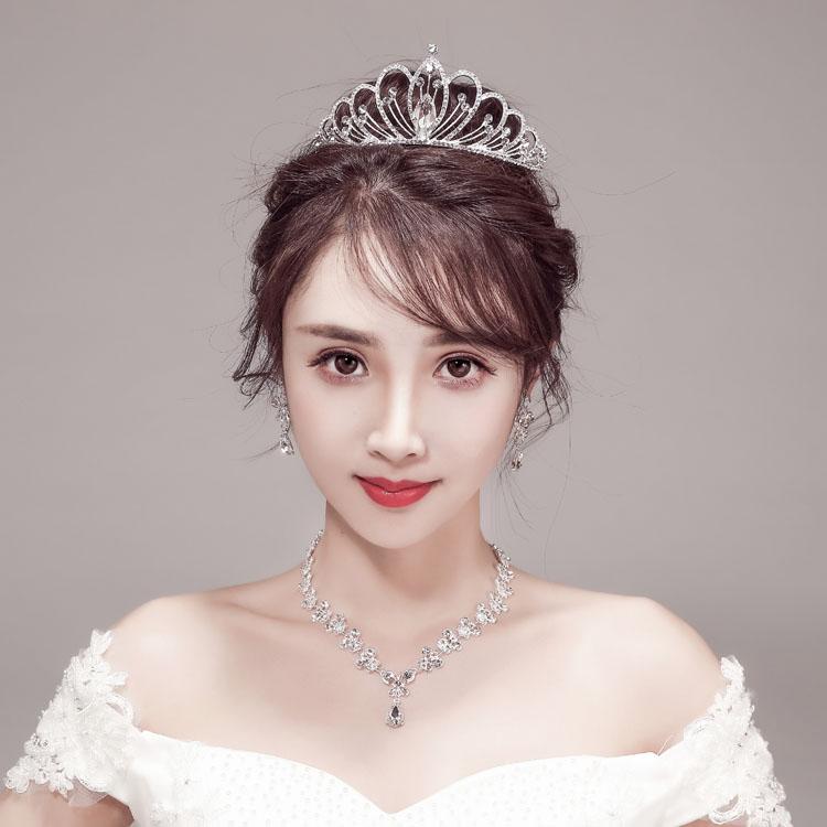 ヘアアクセサリー ティアラ クラウン ヘアバンド ジュエリー ブライダル ヘッド カチューシャ 結婚式 レディース プリンセス 雑貨 小物 装飾品 道具 レディース