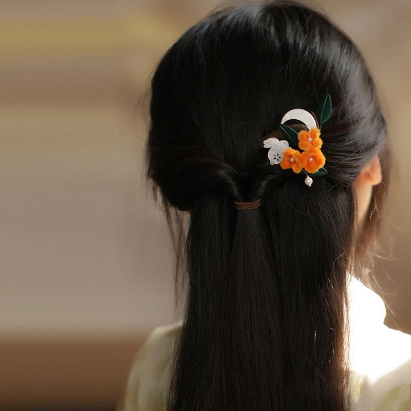 ヘアヘアアクセサリー かんざし ヘアピン 木 頭 髪飾り 花 ウサギ U字型 髪留め 大人式 母の日 ギフト レトロ おしゃれ モダン レトロ レディース シンプル ナチュラル 装飾品 撮影 小道具 レディース