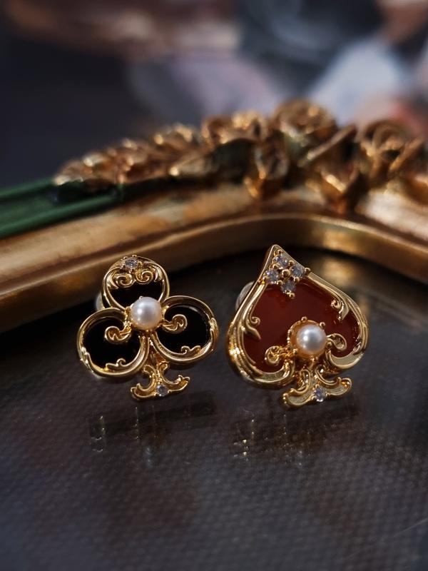 楽天市場】不思議の国のアリス 当店オリジナル ピアス アクリルピアス