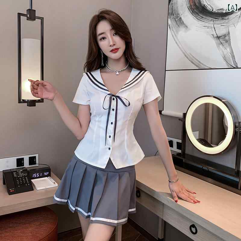 フットマッサージ レディース 制服 学生 ギャル Vネック リボン 半袖 プリーツスカート コスプレ 衣装 ミニスカ セクシー スタイリッシュ ネクタイ