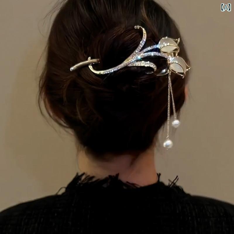 かんざし ヘアピン 髪飾り 白 ペア チューリップ タッセル シルバー チェーン チャーム チャイナ シンプル モダン 清涼感 へア アクセサリー キラキラ ラインストーン ビーズ ストーン カーブ