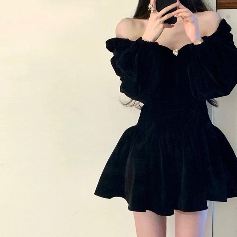 御召しもの 誕生日 レディース 黒いこと天鵞絨 窈窕たる 人付き合い エンゲージメント 逢魔が時御召しもの 生まれ落ちる日 寄りあい ハイエンド