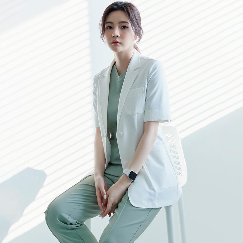 白衣 レディース 医療 韓国 半袖 スリム 歯科 美容 形成 外科 医師 作業着 歯科 医院 作業着 ブレザー トップス ホワイト