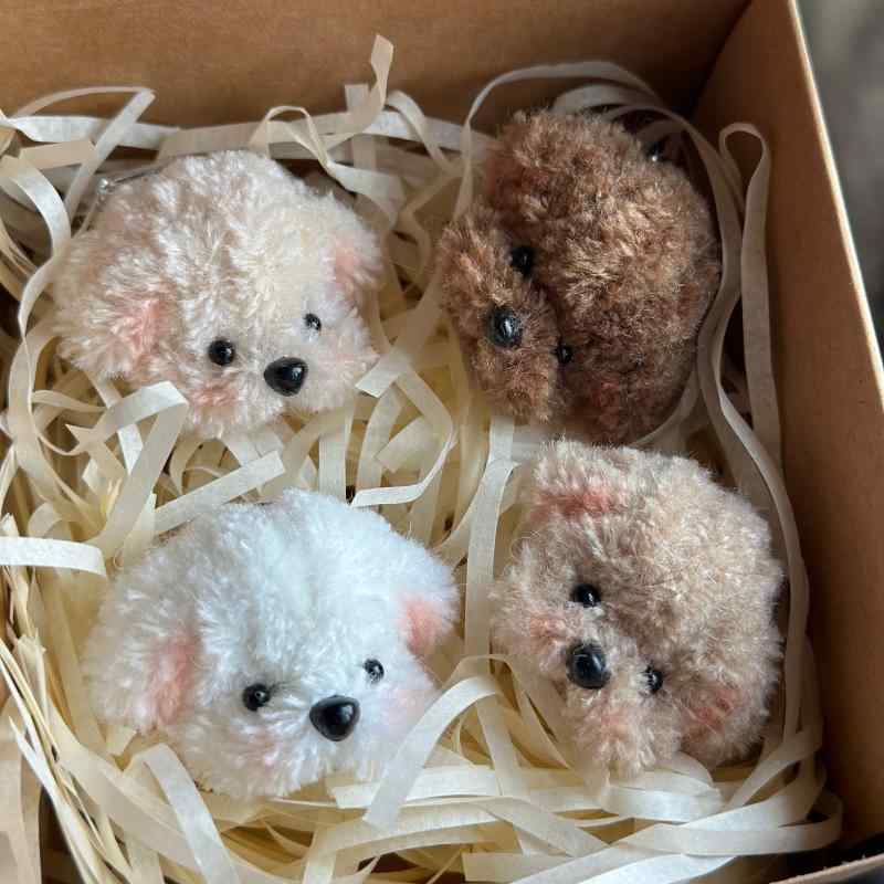 ブローチ 胸飾り 立体 子犬 子猫 パートナー アクセサリー 親友 誕生日 ファッション アニマル プレゼント
