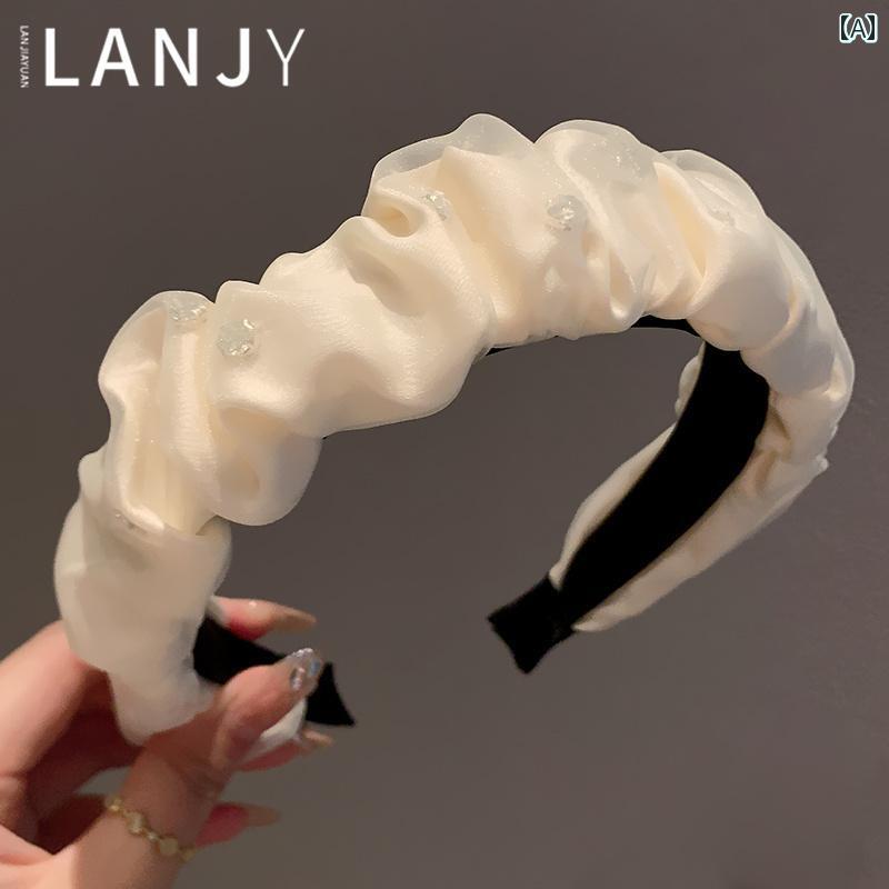 カチューシャ ビジュー キラキラ ワイド ウェーブ ヘアバンド 小顔効果 ヘアアクセサリー ファッション 韓国 おしゃれ かわいい 豪華感 女子力アップ 仕事 式典 普段使い使い 快適