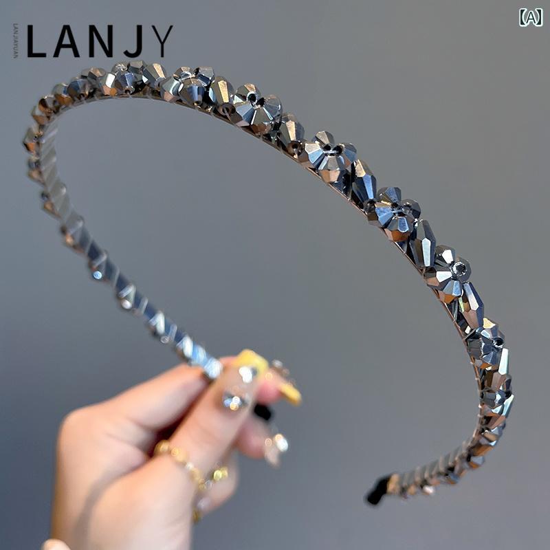 カチューシャ ヘアバンド ラインストーン ビジュー キラキラ ヘッド バンド 薄手 韓国 ヘッド アクセサリー かわいい 女子力アップ 式典 結婚式 普段使い使い