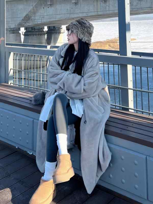 フェイクファーコート ロング厚地の外套 上衣 秋冬 生あたたかい ゆったり キュート 買い出し 運転 会う約束 通い 通学 レディース