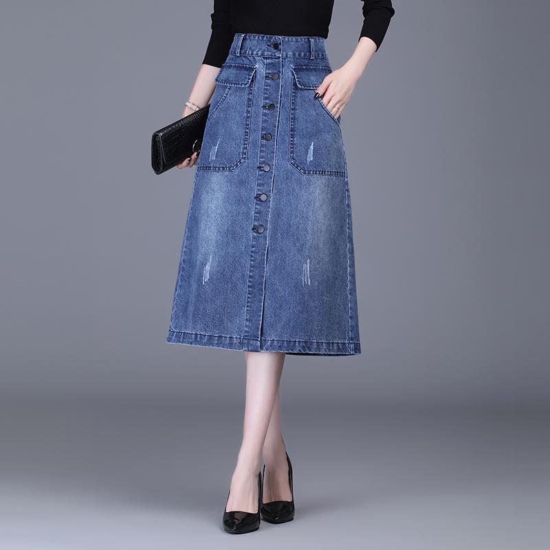 Women's denim skirt, A-line, fitted, medium length, high waist, slim fit, daily wear, hip-covering, feminine, comfortable outfit, spring/summer, women's clothing.