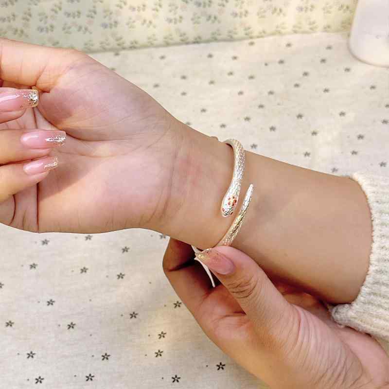 ブレスレット レディース 9999純銀 桃の花 蛇モチーフ ゴールド加工 彫刻 新中華風 フリーサイズ 干支 縁起物 開運 アクセサリー 20,707円