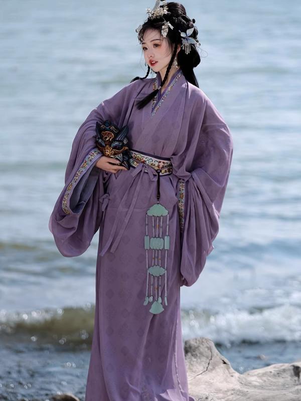 漢服 レディース 女性用 ゆったり ポリエステル素材 馬山楚墓復元 日常使い 直裾袍 トレーン 引き裾 襦裙スタイル 晋時代様式 幾何学模様 ジャカード織り ストレートスリーブ 秋冬 コスプレ 舞台 イベント パーティー ハロウィン 仮装