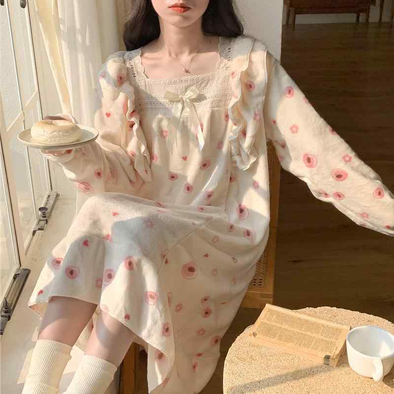 ワンピースパジャマ レディース 女性用 極厚 裏起毛 フランネル 保温 あったか 長袖 かわいい スクール風 フリル プルオーバー ナイトウェア ルームウェア 部屋着 ワンマイルウェア キャラクター柄 秋冬