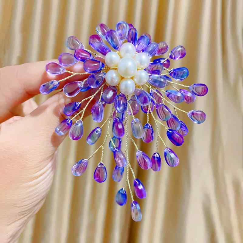 ブローチ 男女兼用 ハンドメイド 天然淡水パール ドロップ型 ピンク パープル グラデーション アシンメトリー 銅製 電気メッキ加工 韓国風 上品 多機能 セーター カーディガン ストール アクセサリー