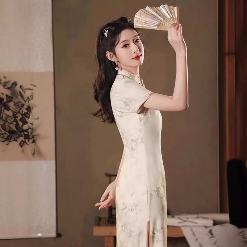 チャイナワンピース レディース 春夏 微ストレッチ 新チャイナ風 改良 ロング丈 ハイネック 斜め襟 ミドルスリット プリント柄 ベージュ 上品 高級感 若見え 清楚 かわいい 五分袖