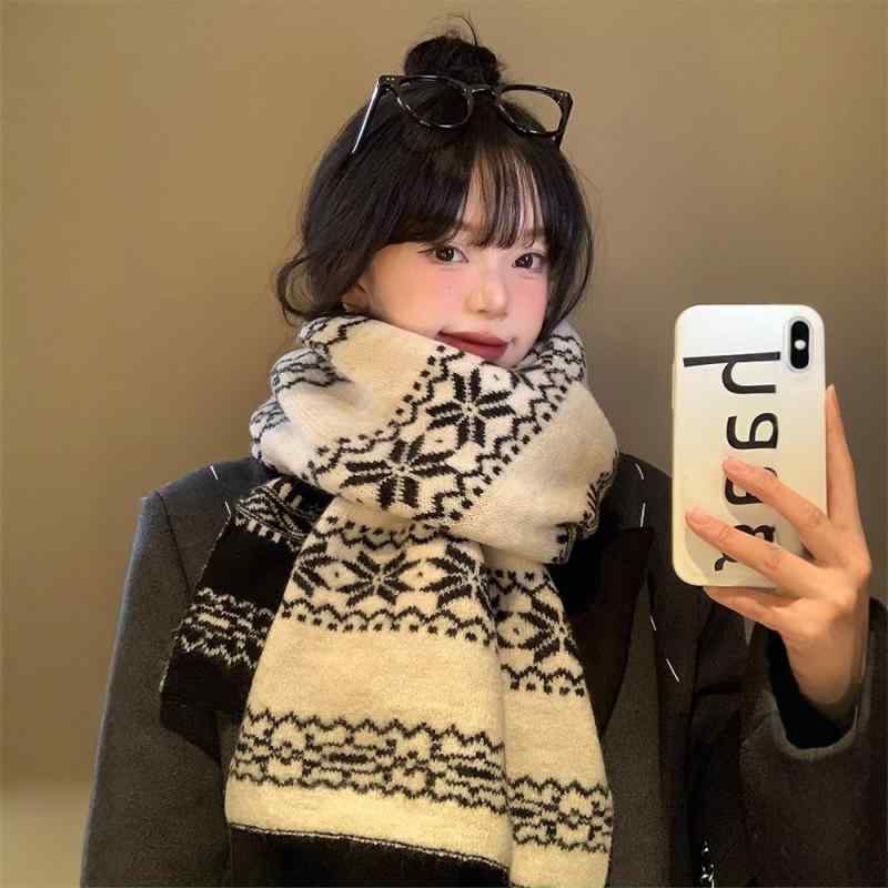 マフラー レディース あったか 防寒 フェイクカシミヤ リバーシブル 雪柄 ニット 厚手 チェック柄 韓国風 おしゃれ 上品 高級感 レトロ 秋冬 通勤 ストール ショール