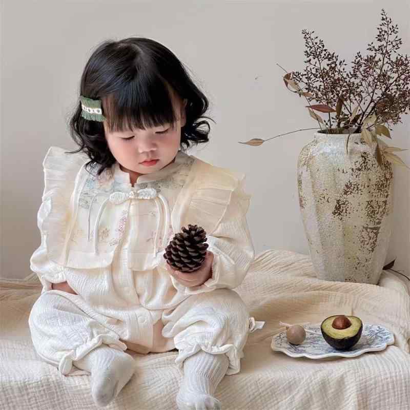ロンパース 女の子 ベビー 中国風 チャイナ風 薄手 長袖 ポリエステル素材 快適な着心地 白色 秋冬 お宮参り 百日祝い お出かけ着 カバーオール