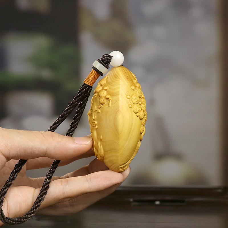 置物 黄楊木彫り 覇王別姫 人物 精巧な手彫り 細工 掌玩物 手持ち飾り 木製 工芸品 贈り物 ギフト コレクション インテリア雑貨 カーアクセサリー 車内吊り下げ お守り