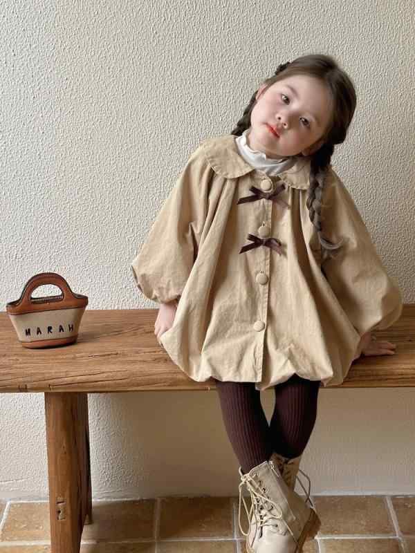コート キッズ 女の子 春秋物 アウター ミドル丈 トレンチコート ゆったり オーバーサイズ 韓国ファッション 綿 コットン素材 長袖 襟付き おしゃれ 上品 かわいい 無地 シングルボタン ポリエステル裏地 ジュニア 小学生 カーキ カジュアル