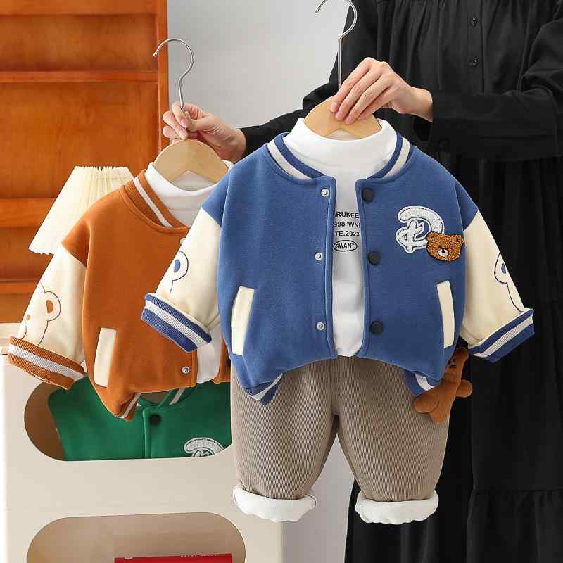 キッズ 男の子 女の子 セットアップ 3点セット 裏起毛 厚手 綿 クマ タオル刺繍 カジュアル ベースボールジャケット風 前開き 長袖 パンツ 韓国ファッション 冬物 通園 通学 部屋着