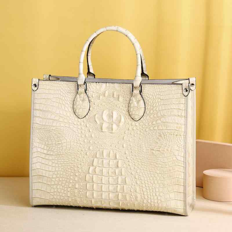 楽天市場】【5%offクーポン】オーストリッチ トートバッグ