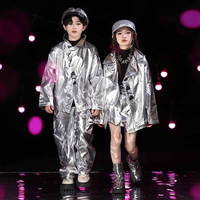 ダンス衣装 キッズ 男女兼用 スパンコール シルバー 近未来的 ステージ衣装 発表会 ヒップホップ ストリート ジャズダンス ウェア 小中学生 ジュニア ポリエステル 上下セット