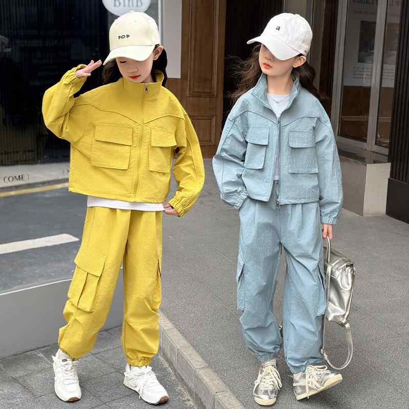 セットアップ 女の子 ガールズ キッズ ジュニア 春秋 ジップアップジャケット アウター カーゴパンツ ワークパンツ 上下 2点セット カジュアル スポーティ おしゃれ トレンド 快適素材