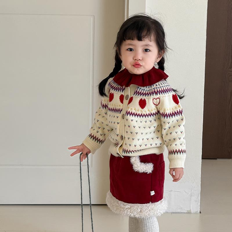 キッズ 女の子 ベビー 幼児 ニット スカートセットアップ 厚手 暖かい 防寒 長袖 韓国子供服 かわいい ハート柄 カーディガン セーター ボタン付き アクリル 冬物