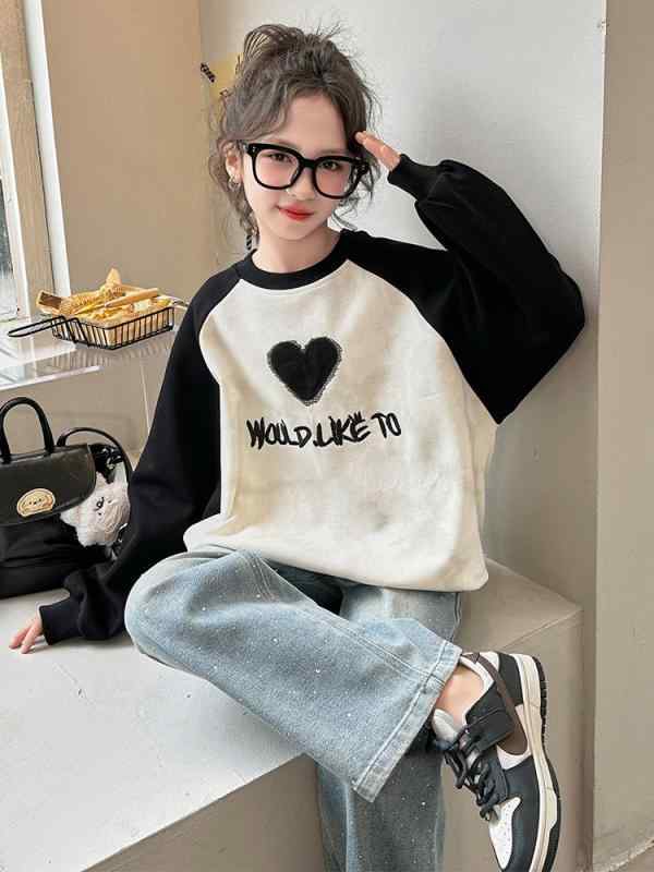 トレーナー 女の子 ガールズ キッズ 子供 春秋 ハート柄 ラグランスリーブ おしゃれ 韓国ファッション トップス スウェット コットン 長袖 柔らかい プルオーバー カジュアル トレンド ジュニア