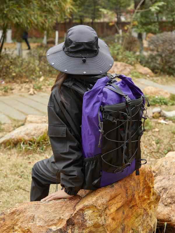 背嚢 男女兼用 多役立つこと納める 軽さ心積もり 撥水製作 大静電容量 A4相応う アウトドア 山登り 難民キャンプ 山歩き 旅行 旅する 通い 通学 デイパック ポリエステル原材料 うつり変わり色つや