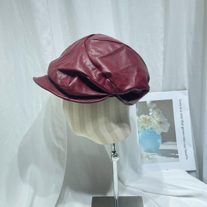 ベレー帽 レディース PUレザー アシンメトリー プリーツ加工 韓国風 個性派 レトロ おしゃれ 小顔効果 キャスケット 八角帽 日よけ 通気 保温 防風 秋冬 ブラック ワインレッド ダークブラウン