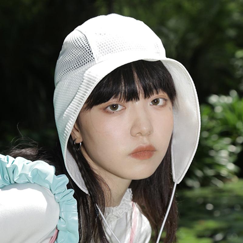 ハット レディース メッシュ 通気性 UVカット 日よけ 広つば 薄手 小顔効果 首元カバー 防風 無地 ホワイト 日系デザイナーズ サファリハット 春夏 アウトドア ビーチ 旅行