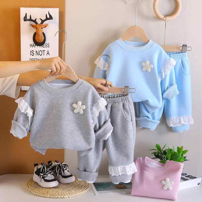 キッズ 女の子 ベビー かわいい 花柄 レース フリル ラウンドネック 長袖 トレーナー スウェット パンツ セットアップ 2点セット 綿 コットン 95% 柔らか 優しい肌触り カジュアル 普段着 通園